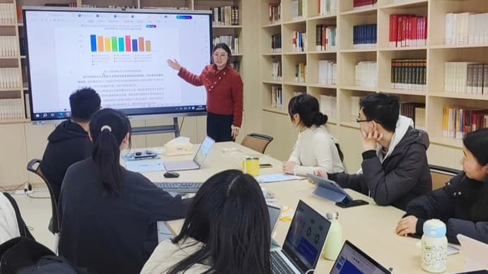 超七成大学生受校园网络大V影响，如何让大流量迈向正能量？
