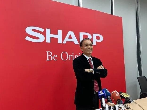 前夏普CEO戴正吴起诉富士康及郭台铭，索赔2.2亿元奖金