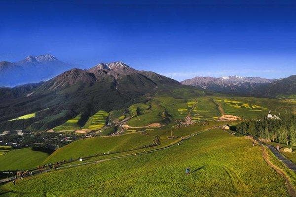 卓尔山旅游攻略 | 青海卓尔山风景区探秘
