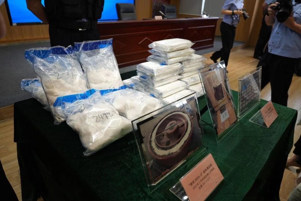 深圳海关缉私局一年来查缴冰毒、可卡因等毒品1.12吨