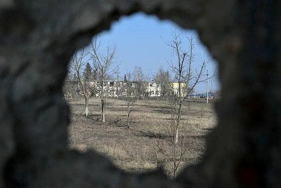 俄军“全面进攻”库尔斯克，乌克兰守不住了？