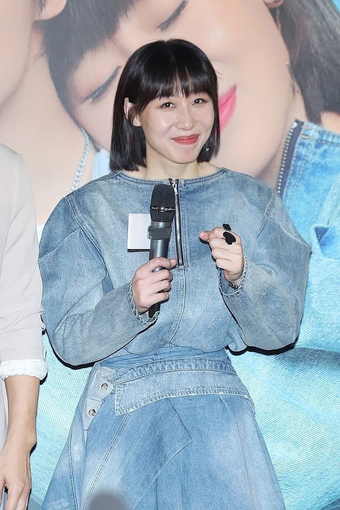 任素汐：从地下摇滚歌手到实力派演员的华丽蜕变