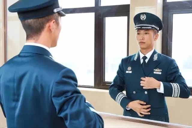 军队文职到底好不好?这二十项具体福利待遇了解一下!