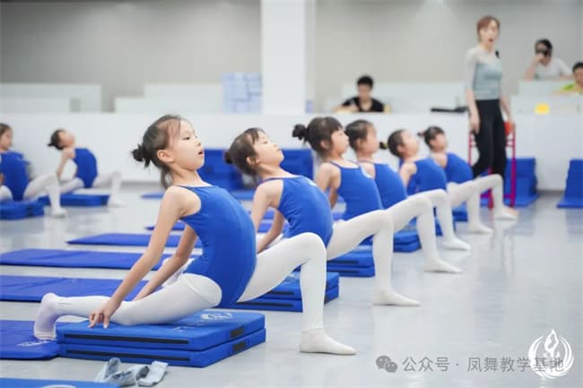 学舞蹈为什么要重视基本功？这几点家长和学生一定要知道