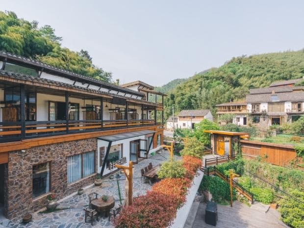 露天阳台地板用什么材料？专家教您如何选择