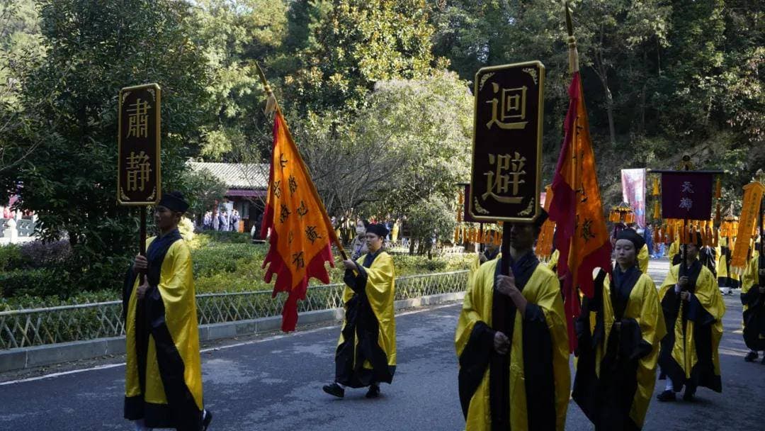 姜群：第一次去道观，有哪些需要了解的基本礼仪？