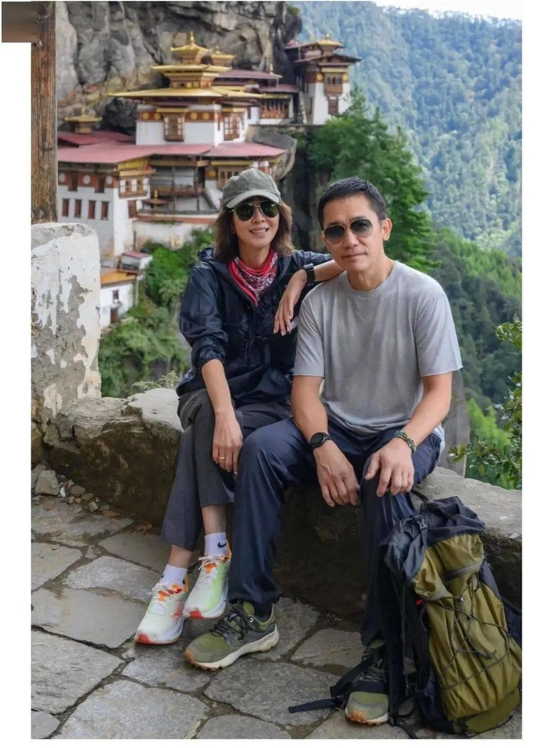 梁朝伟刘嘉玲重返不丹庆祝结婚纪念日，揭秘爱情保鲜秘籍