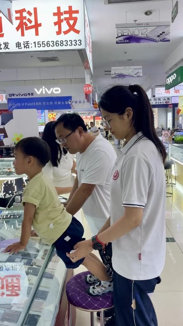 准大学生开学前的“经济大考” 宜量力而行 莫跟风攀比