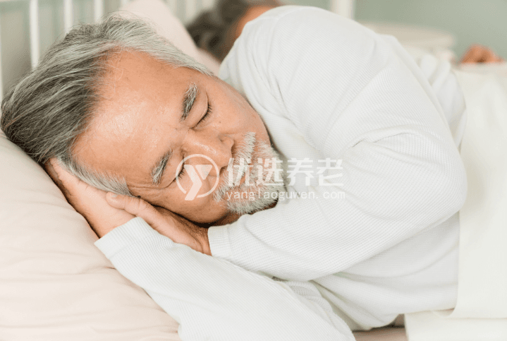 老年人能吃褪黑素吗？心脏病高血压老人要注意！