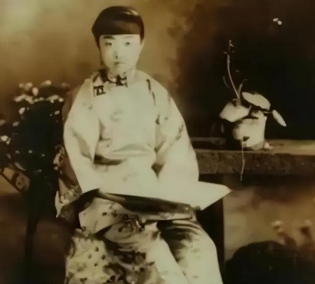 独家解密：毛主席一生四位妻子，巧合“春夏秋冬”四美的故事