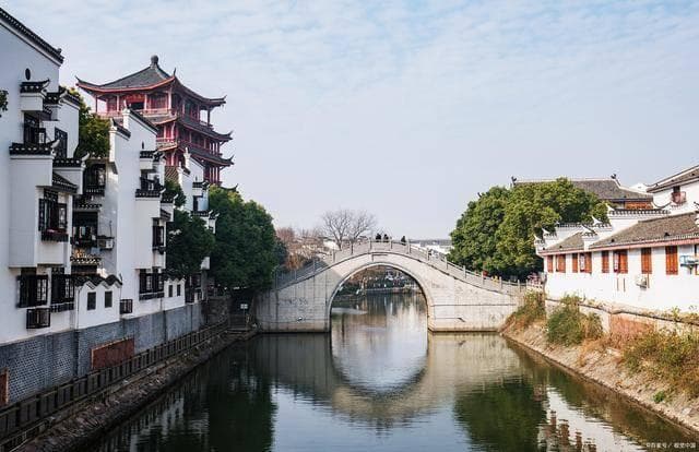 合肥三河古镇，水乡古韵与美食探索两日游，领略徽派风情