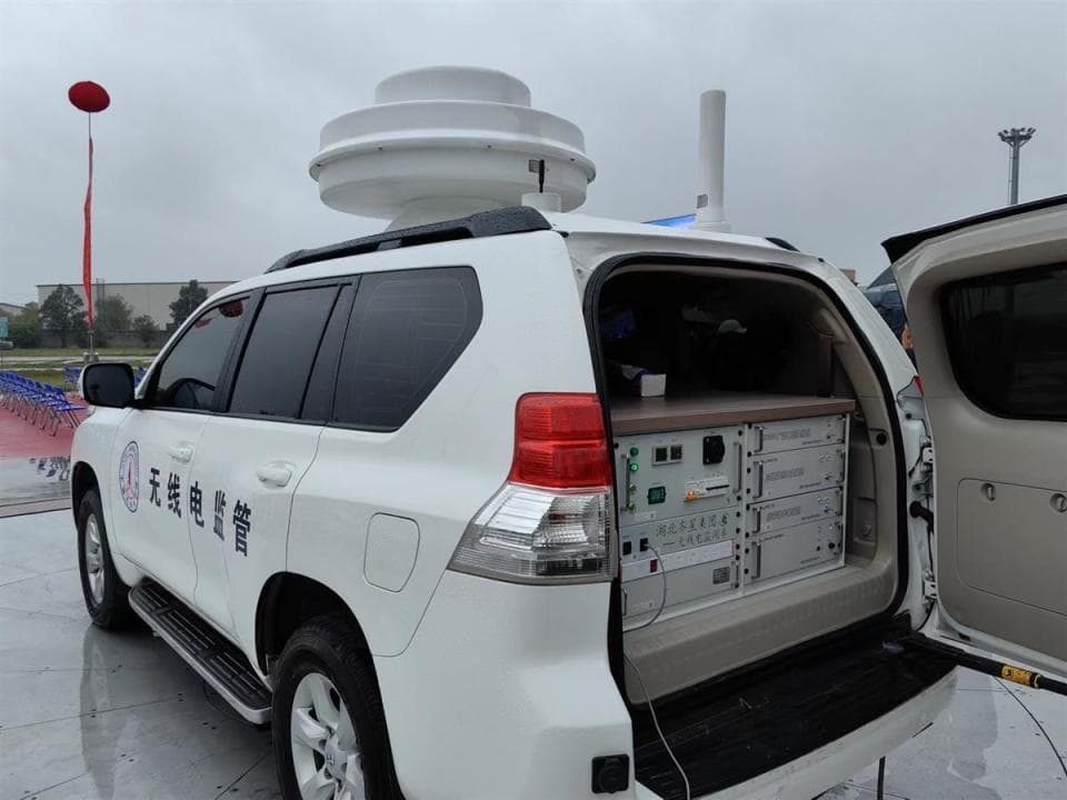 父亲私设信号屏蔽器防娃沉迷网络，却致周边300余用户网络瘫痪