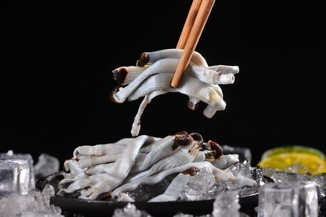 海肠VS沙虫：一场海洋食材的全方位较量与美食文化探寻