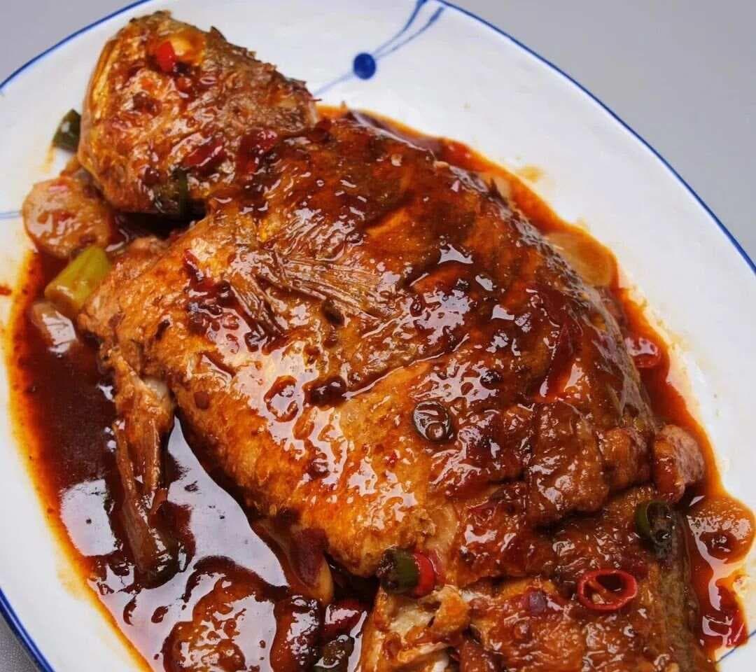 宜昌十大名菜：从江鲜到土家风味，品味千年古城的美食文化