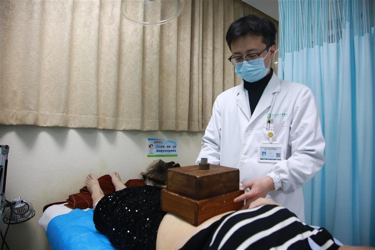 中医助力体重管理！女子留学期间体重飙升至200多斤，趁回国探亲成功减重数十斤