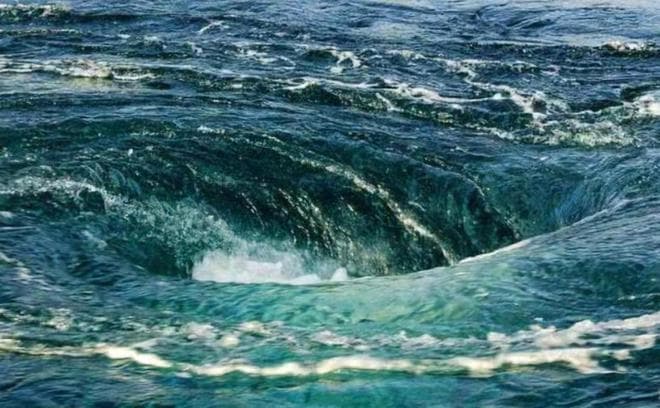 马里亚纳海沟的新发现：每年都要吞噬30亿吨海水，已持续近百万年