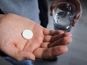 依帕司他片与酒精的相互作用：可能影响药效和增加不良反应