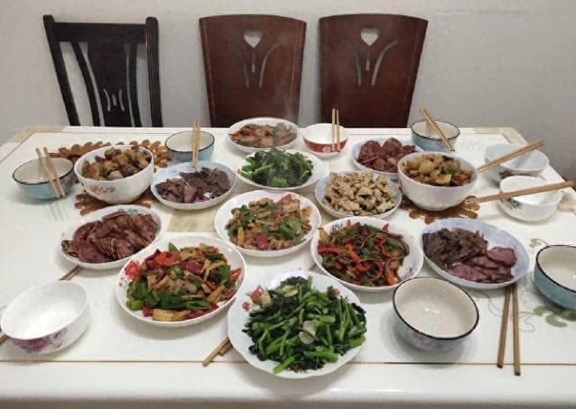 同样是食盐：“加碘盐和无碘盐”哪个好？差别很大，建议搞懂再买