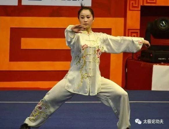 太极起势怎么练？