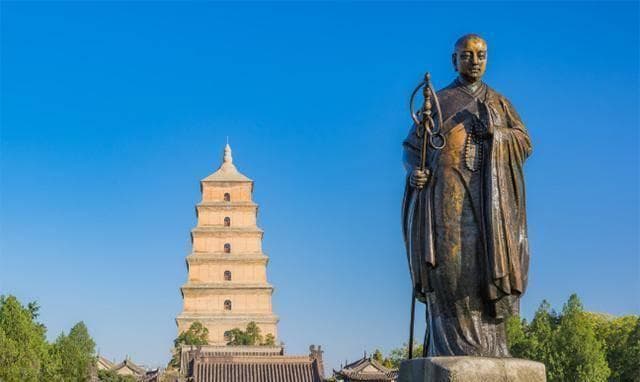 凡人不"凡"，神仙不"仙"：大唐玄奘与西游唐僧之比较