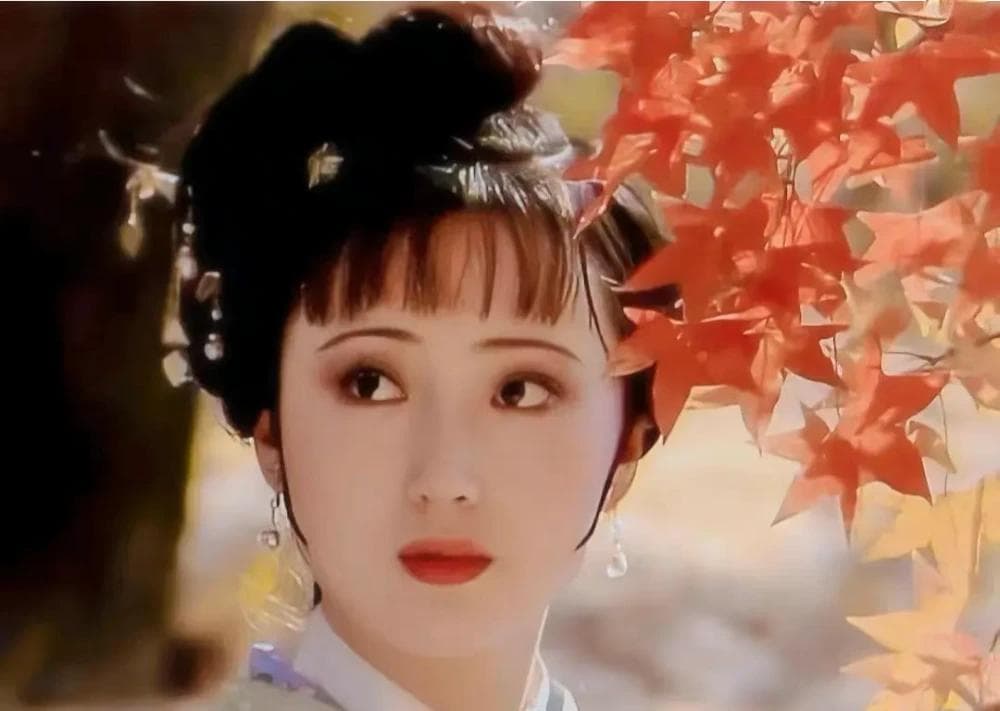 葬花三问：林黛玉在《红楼梦》中埋下的生命哲学