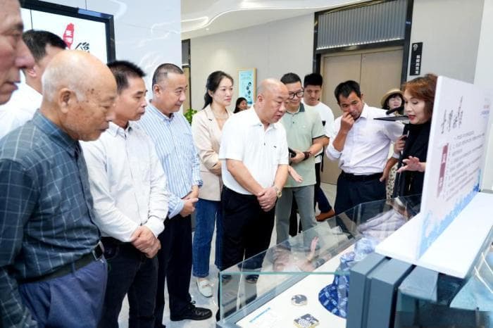 岚台非遗艺术品展在平潭开展 共赏两岸传统技艺