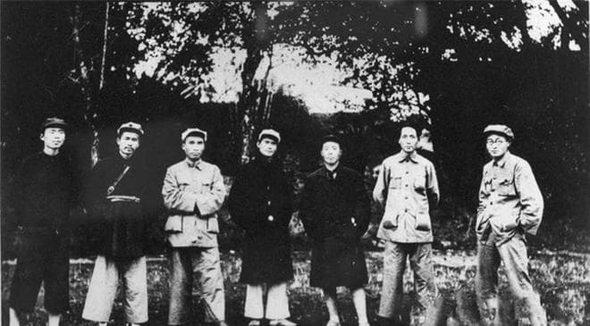 毛泽东是怎样凭着一己之力在长征中逐步扭转败局的？