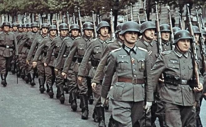 二战德军15件单兵装备，这身行头，不愧是当时最强！