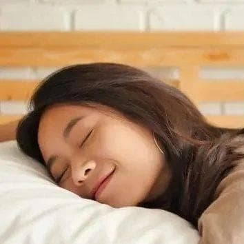 总想着早睡早起却又做不到？不妨尝试这5个方法，很管用~