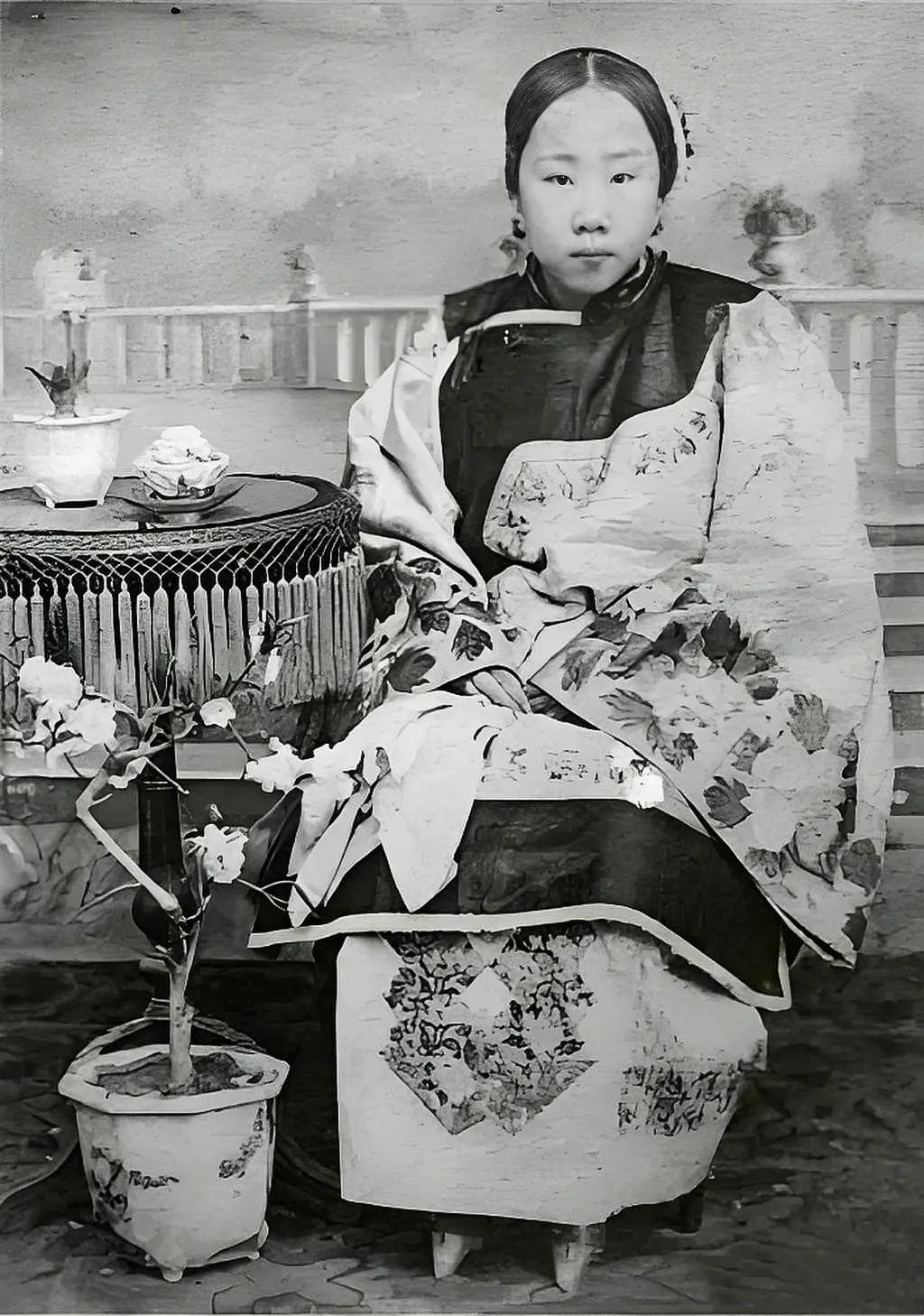 赛金花：从雏妓到钦使夫人再到民族英雄的传奇一生