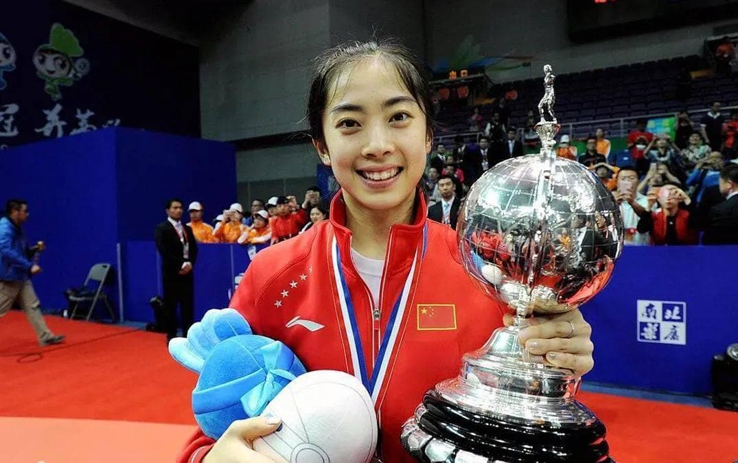 “羽坛第一美女”王适娴：主动求婚谌龙惹人羡，退役后成人生赢家