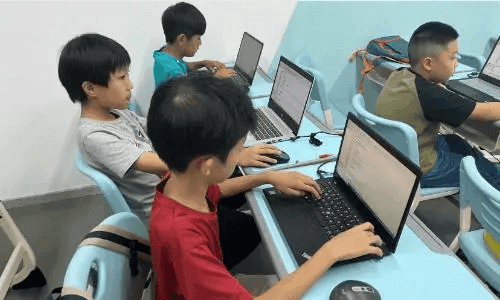 少儿编程用电脑还是平板？为孩子打造最佳学习平台！