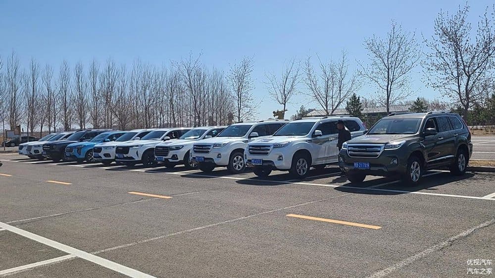 十一自驾出游租什么车？首选油混、其次增程，千万不要选纯电