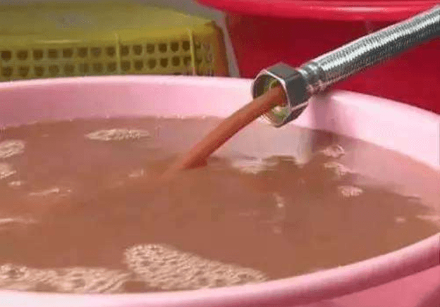 热水器清洁秘诀：老师傅教你一招，让水变得像纯净水！