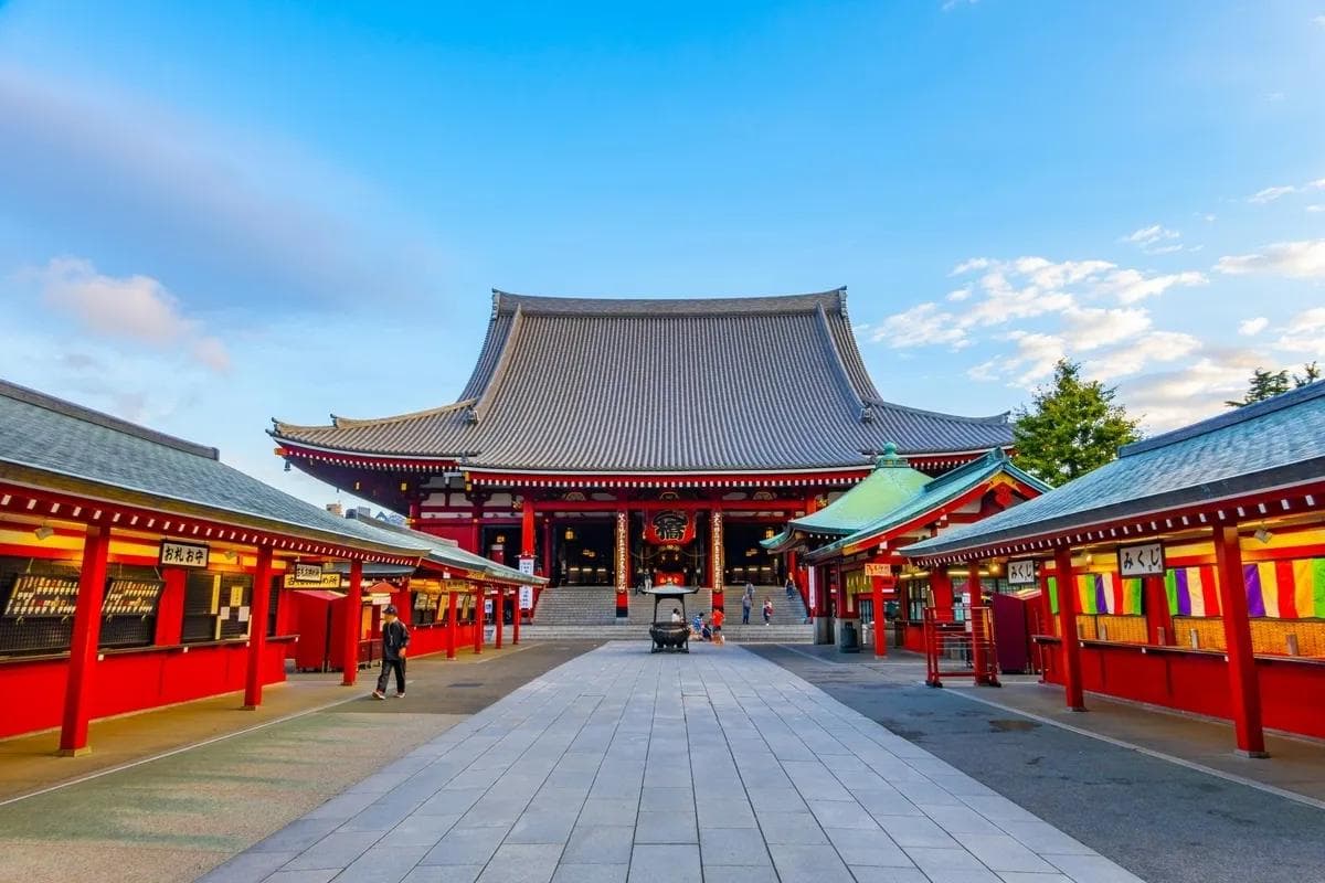 浅草寺：在东京晴空塔附近体验东京最具标志性的新年庆典