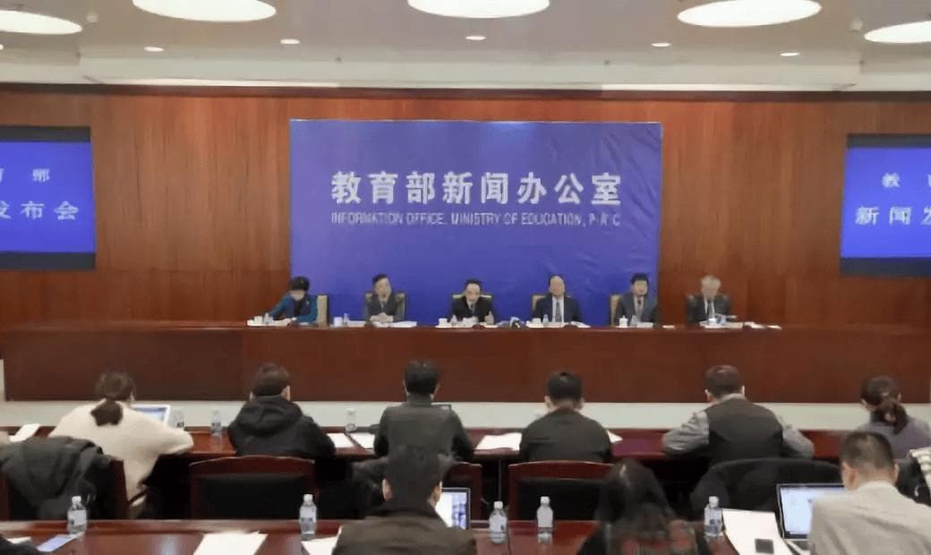 教育部：书法将纳入考试范畴，再不练字，孩子将无缘上大学！