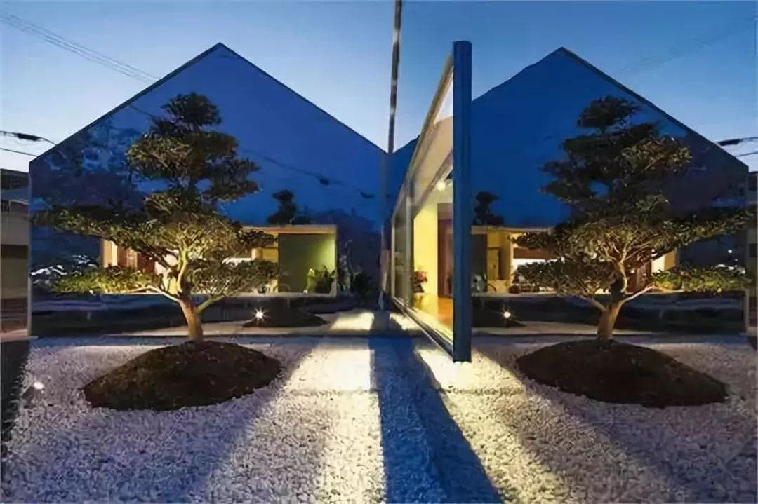 带你进入“镜像”奇幻世界——镜面反射在建筑、景观和……