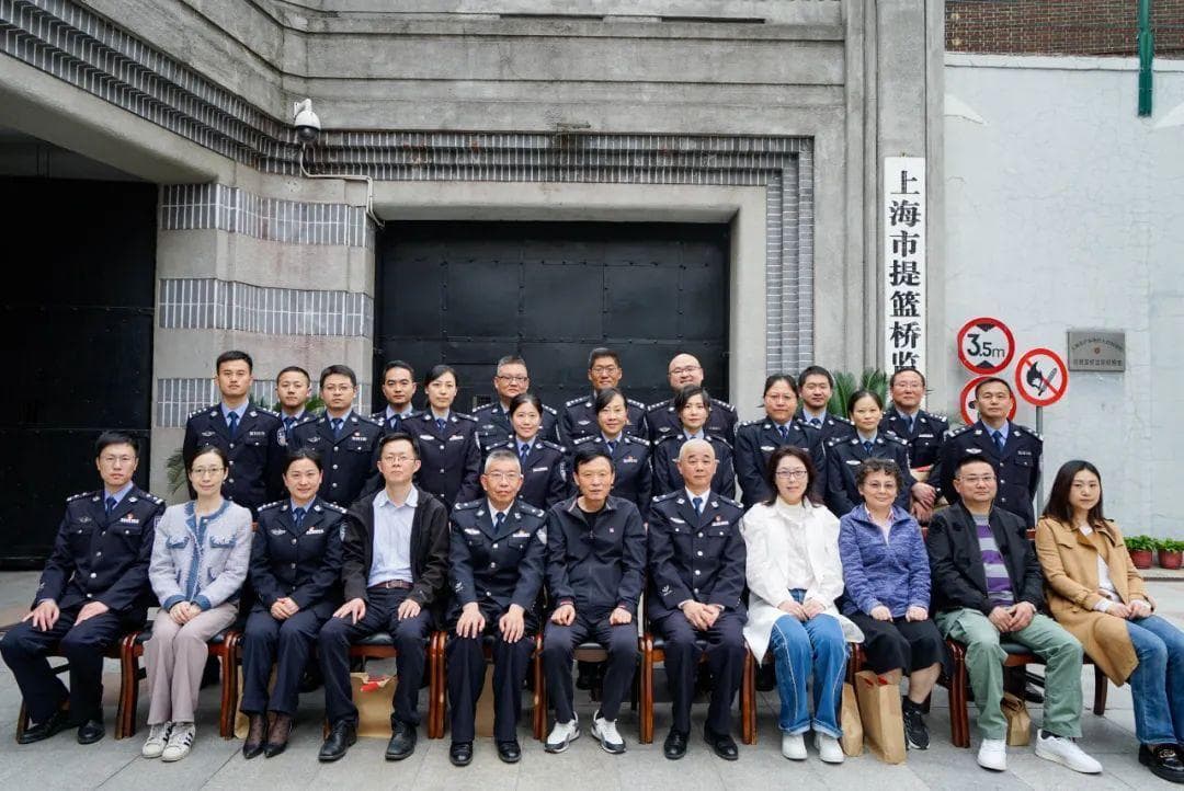 帮助服刑人员和子女重建和谐亲子关系，监狱和社会都在努力……
