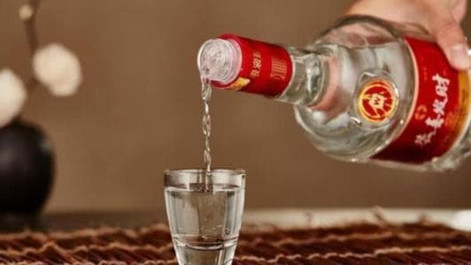 白酒的种类有哪些？白酒的七种香型分类