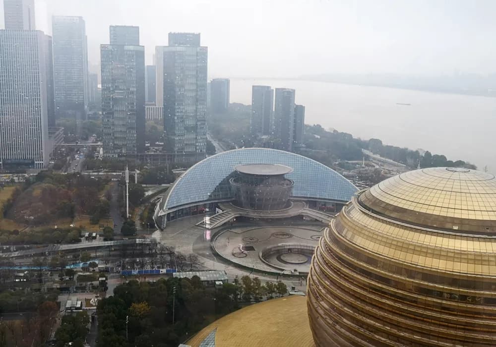 杭州楼市新政背后：二手房成交同比下滑65%、“抢人”大战输合肥