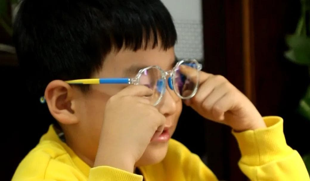 学生用眼过度怎么办？合理用眼，守护明亮双眼