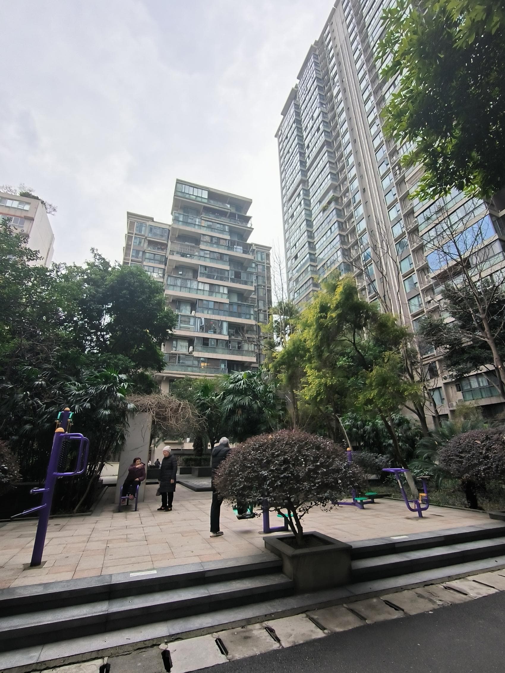 多地宣布空置房可以少缴物业费，成都物业服务市场现状如何？