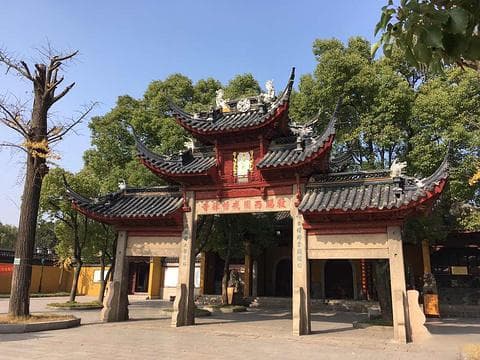 踏入西园寺：一场穿越时空的静谧之旅
