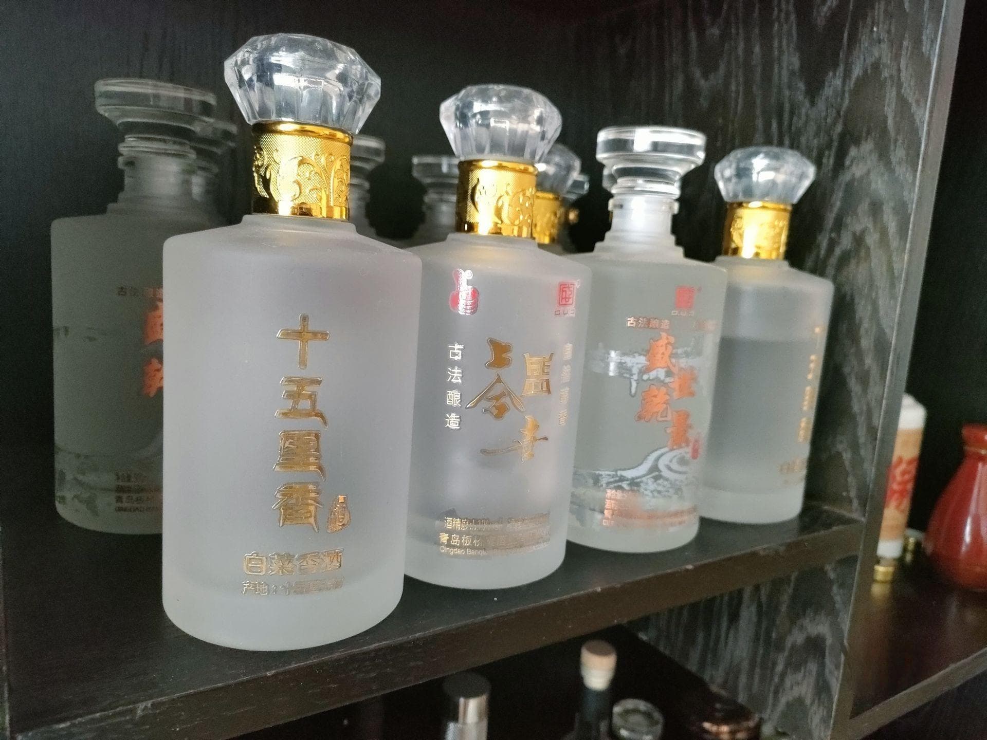 白菜也能酿出美酒？胶州李光海用古法酿新酒，解决村民白菜滞销难题