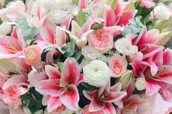 母亲节送鲜花的意义是什么？