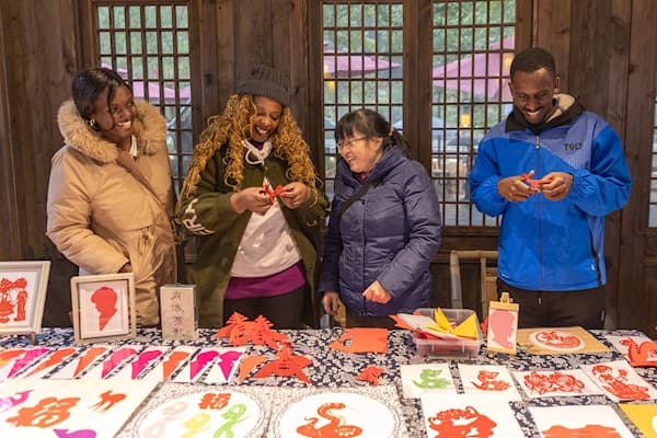 以文化"圈粉" 入境游还须加强产品供给