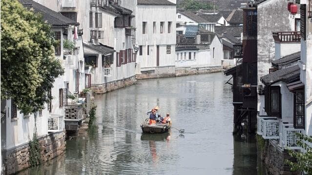 苏州山塘街：千年古街的保护与传承