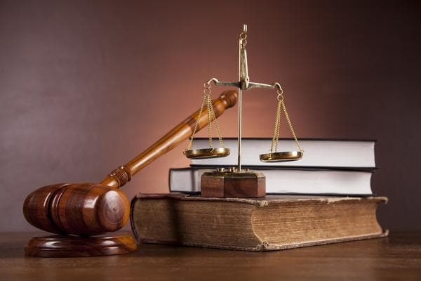 女子因交通事故被判刑入狱，反思安全驾驶的重要性