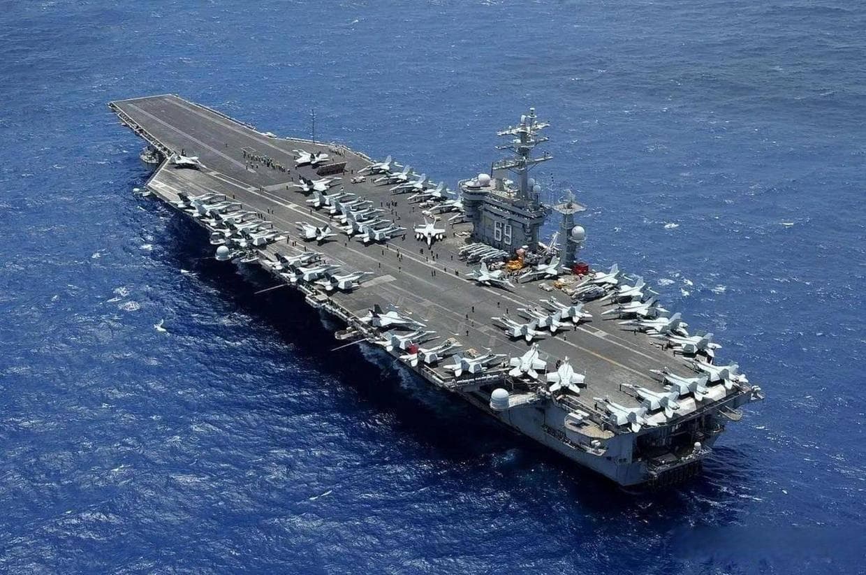美国航母情况不太妙，3大难题挡路，全球战略失守只是时间问题