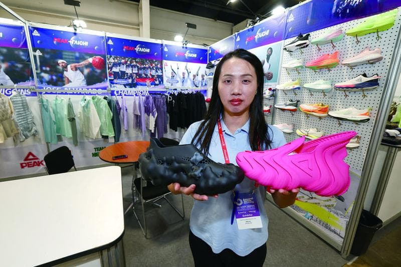 国产运动品牌：逐鹿全球市场 品质赢得尊重